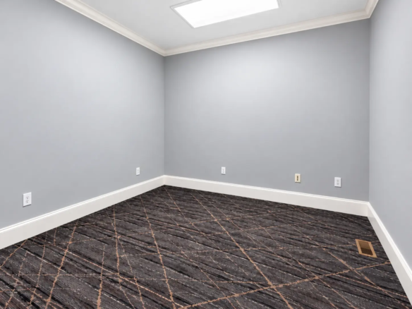 Single office suite with desk and chairs at EOS in Bogart Georgia